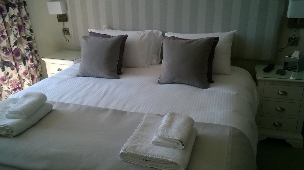 Rose & Crown Hotel Yealmpton Luaran gambar